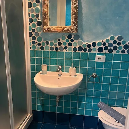 فندق مبيت وإفطار Il Corallo تيراتشينا