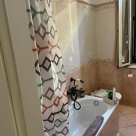 לינה וארוחת בוקר Il Corallo טרצ'ינה